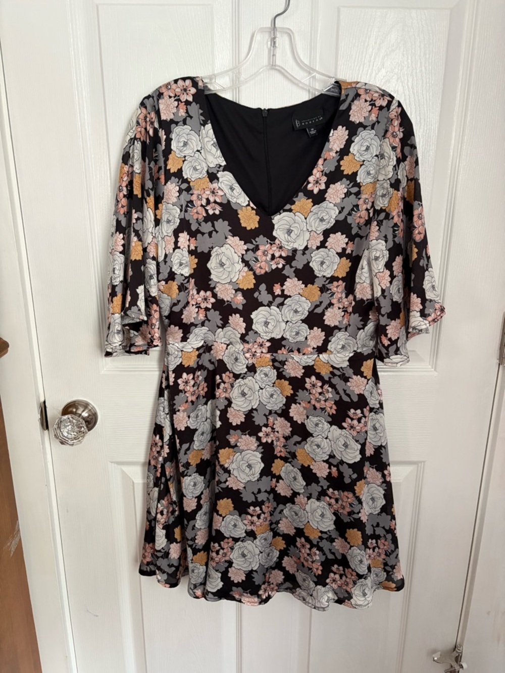 Boohoo Black Floral V-Neck Mini Dress